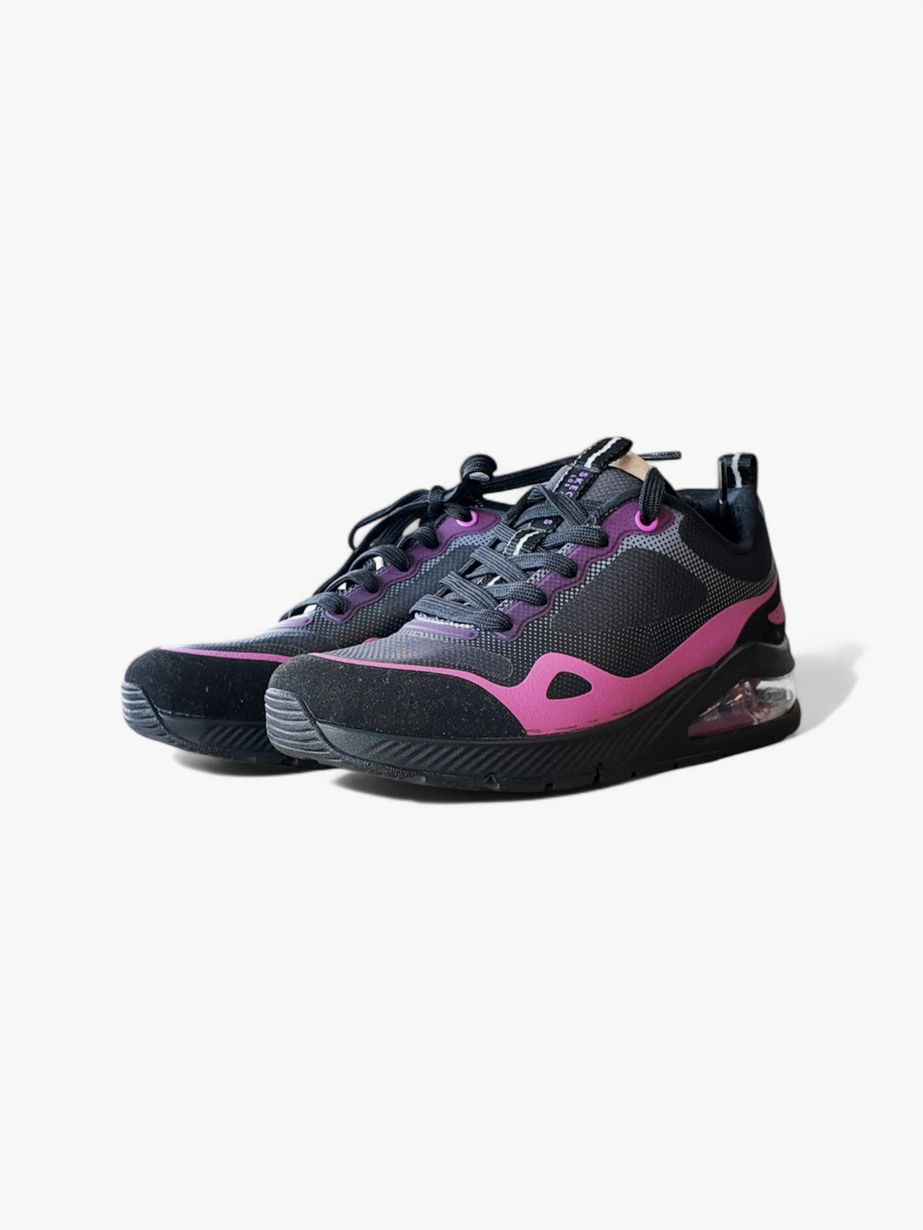 Skechers