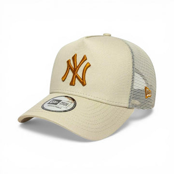 League Essential Yankees Trucker