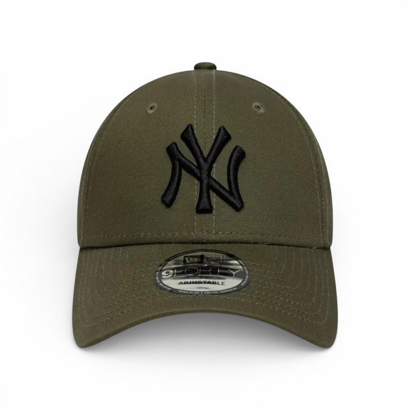 League Essential Green & Black