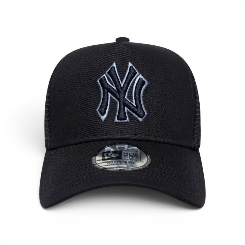 Outline Yankees Trucker Dark Blue