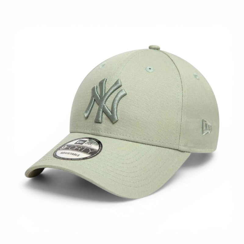 League Essential Yankees